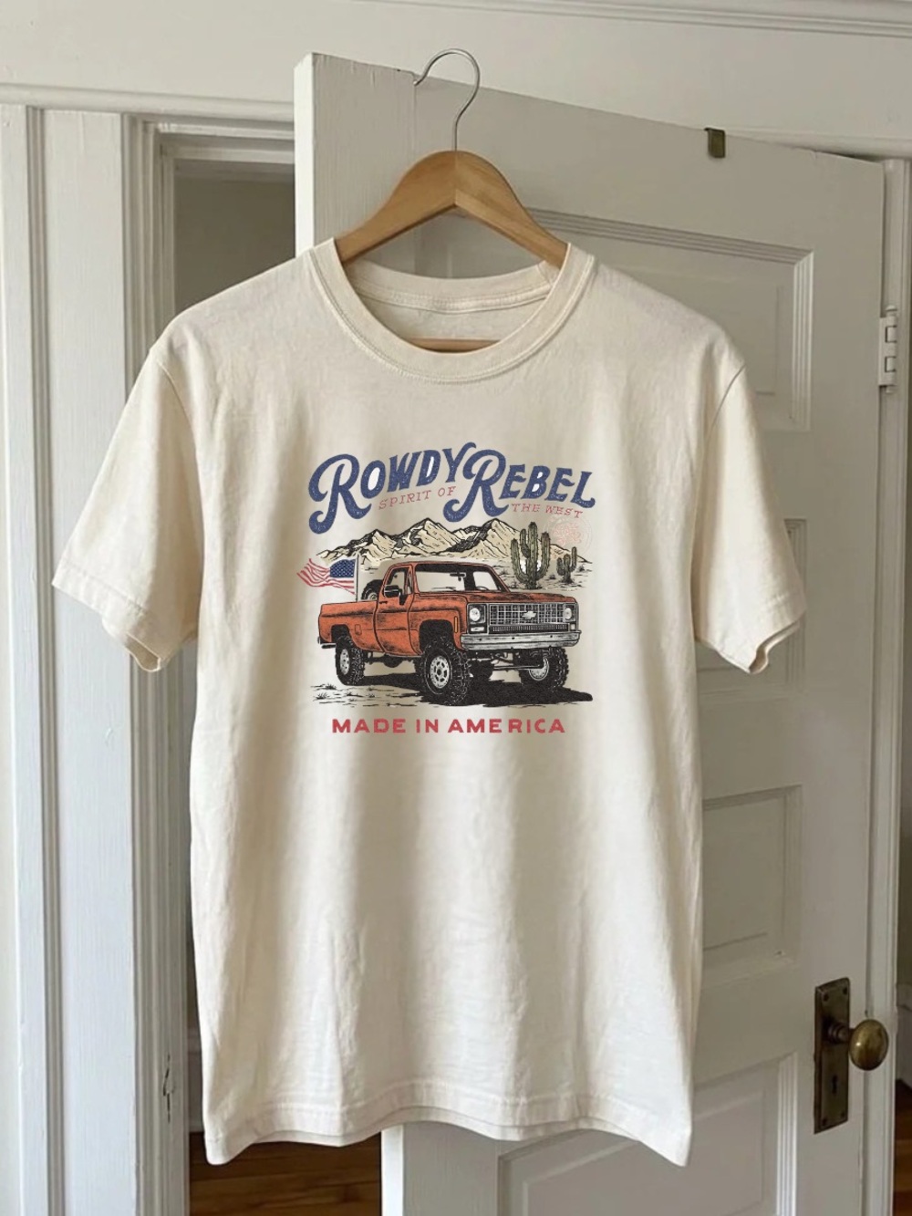 Vintage Gildan Americana Streetwear Graphic Tee Retro T-Shirt Size XL White